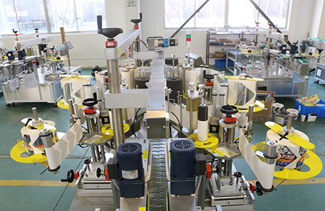 四標(biāo)站貼標(biāo)機