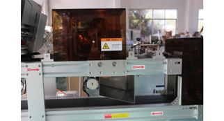 蘇州自動(dòng)貼標(biāo)機(jī)廠家：改變傳統(tǒng)貼標(biāo)模式，邁向自動(dòng)化生產(chǎn)模式