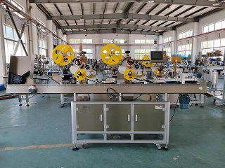 2025.6.30美國雙斜臥不干膠貼標機1臺